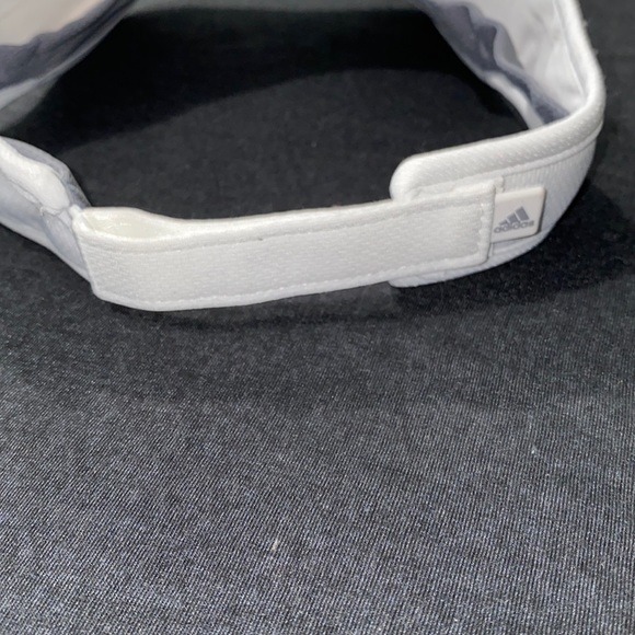 Adidas visor - Picture 2 of 4